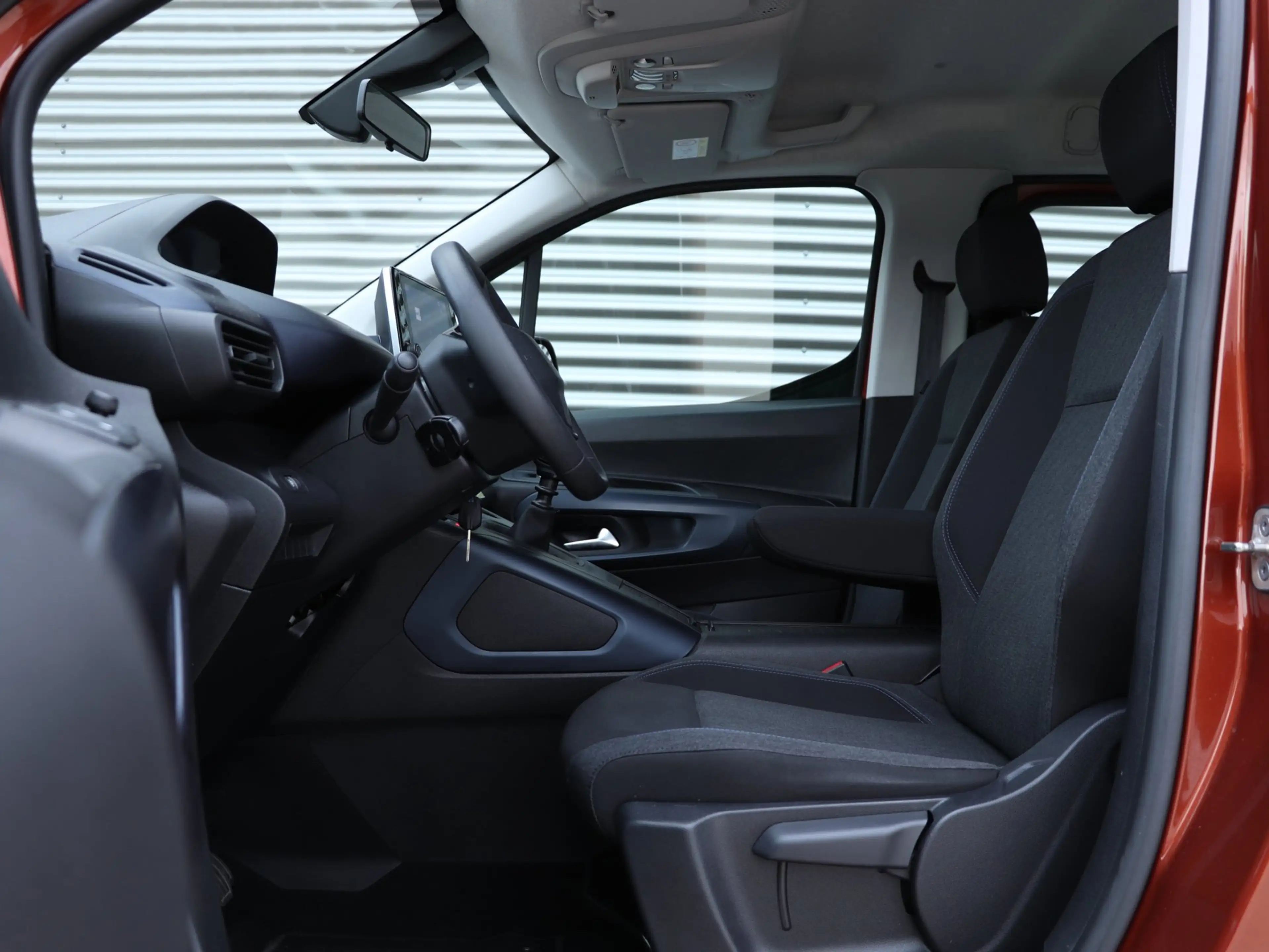 Peugeot Rifter Long 1.2 Puretech Allure 7 PERS. *Klimaatreg.*Park — photo 5