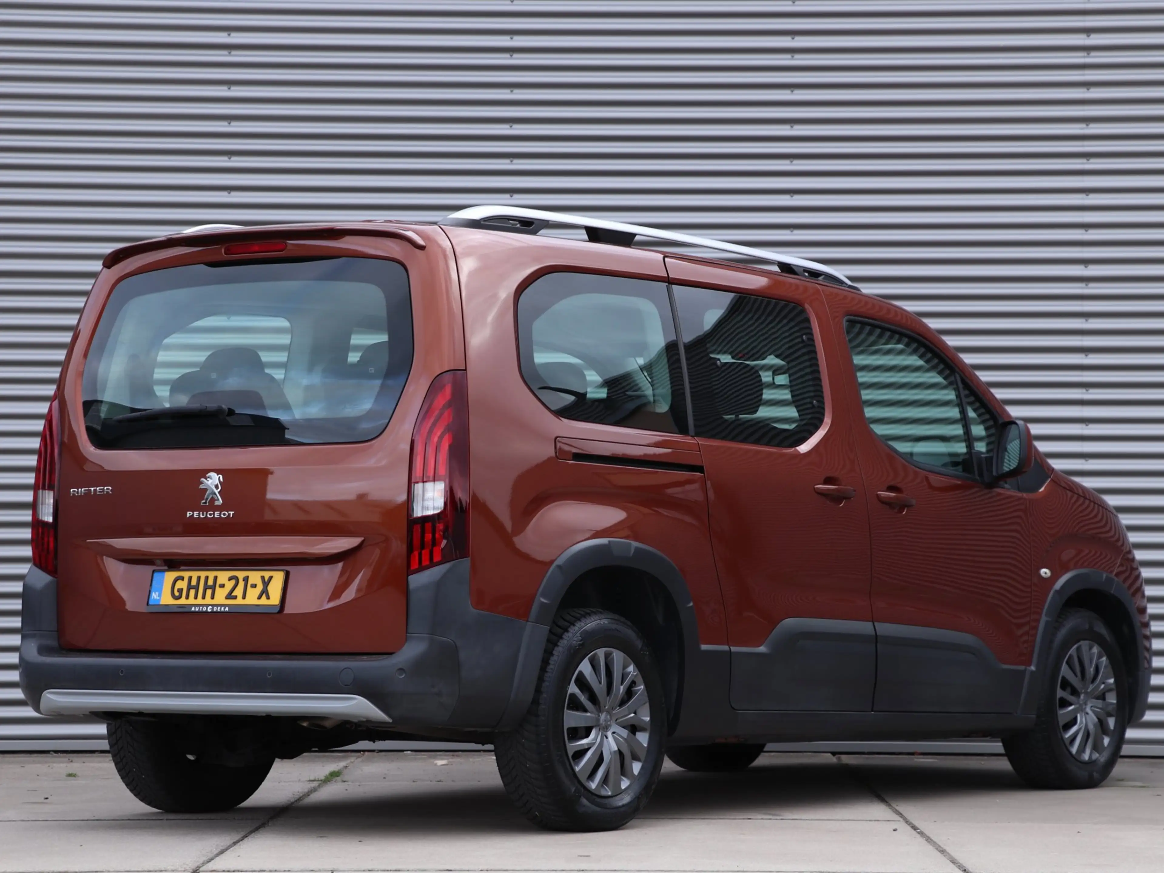Peugeot Rifter Long 1.2 Puretech Allure 7 PERS. *Klimaatreg.*Park — photo 2