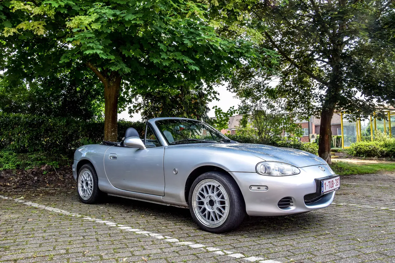 Mazda MX-5 1.6i 16V, foto 4