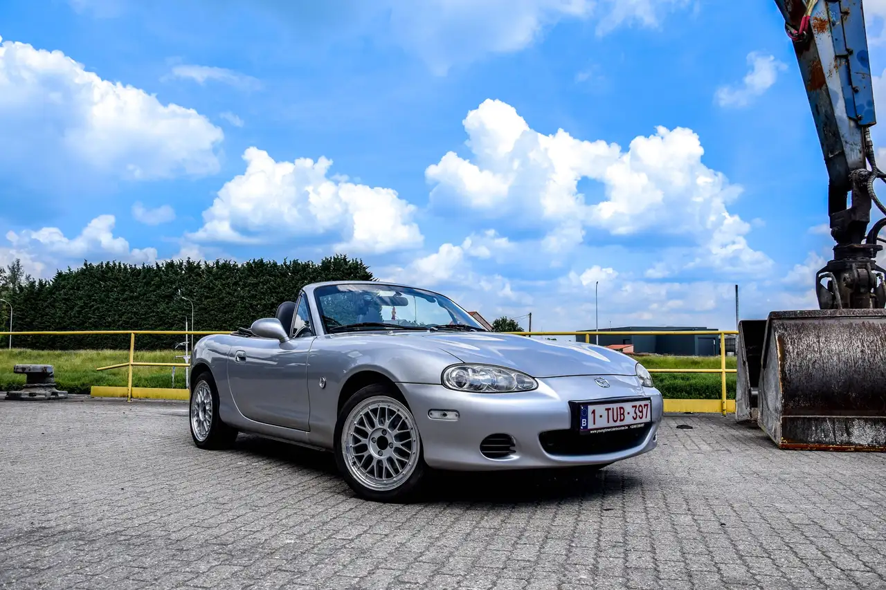 Mazda MX-5 1.6i 16V, foto 2