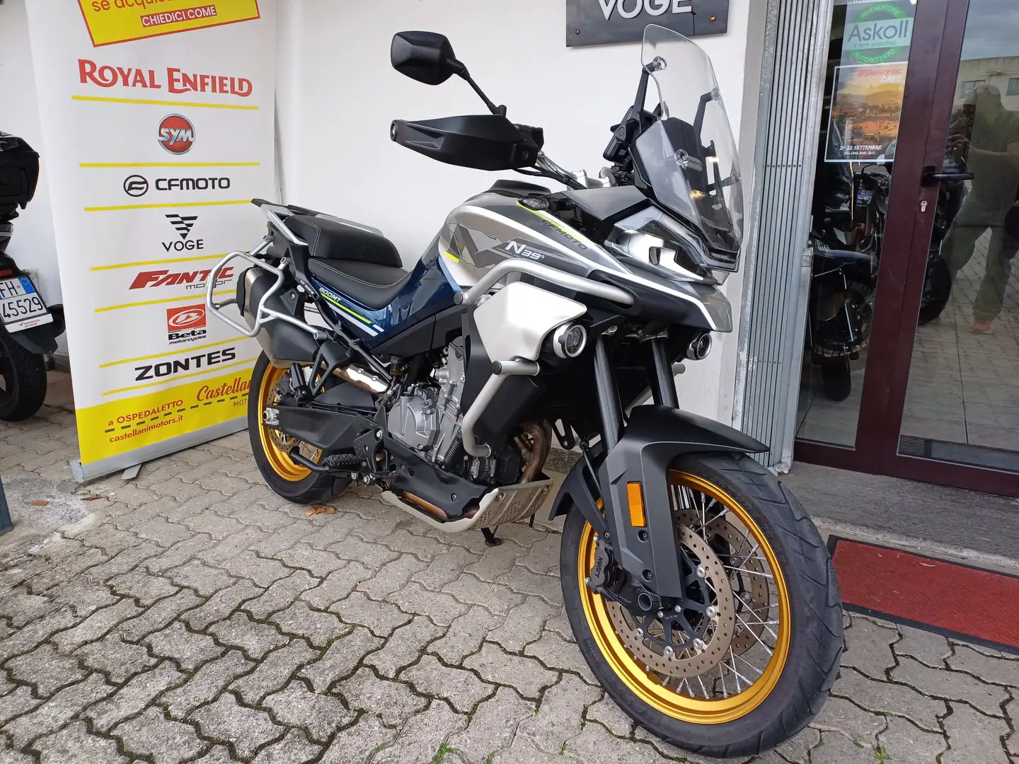 CFMOTO 800 MT CF MOTO MT800 TOURING 2023 KM 16.000 Niebieski - 1