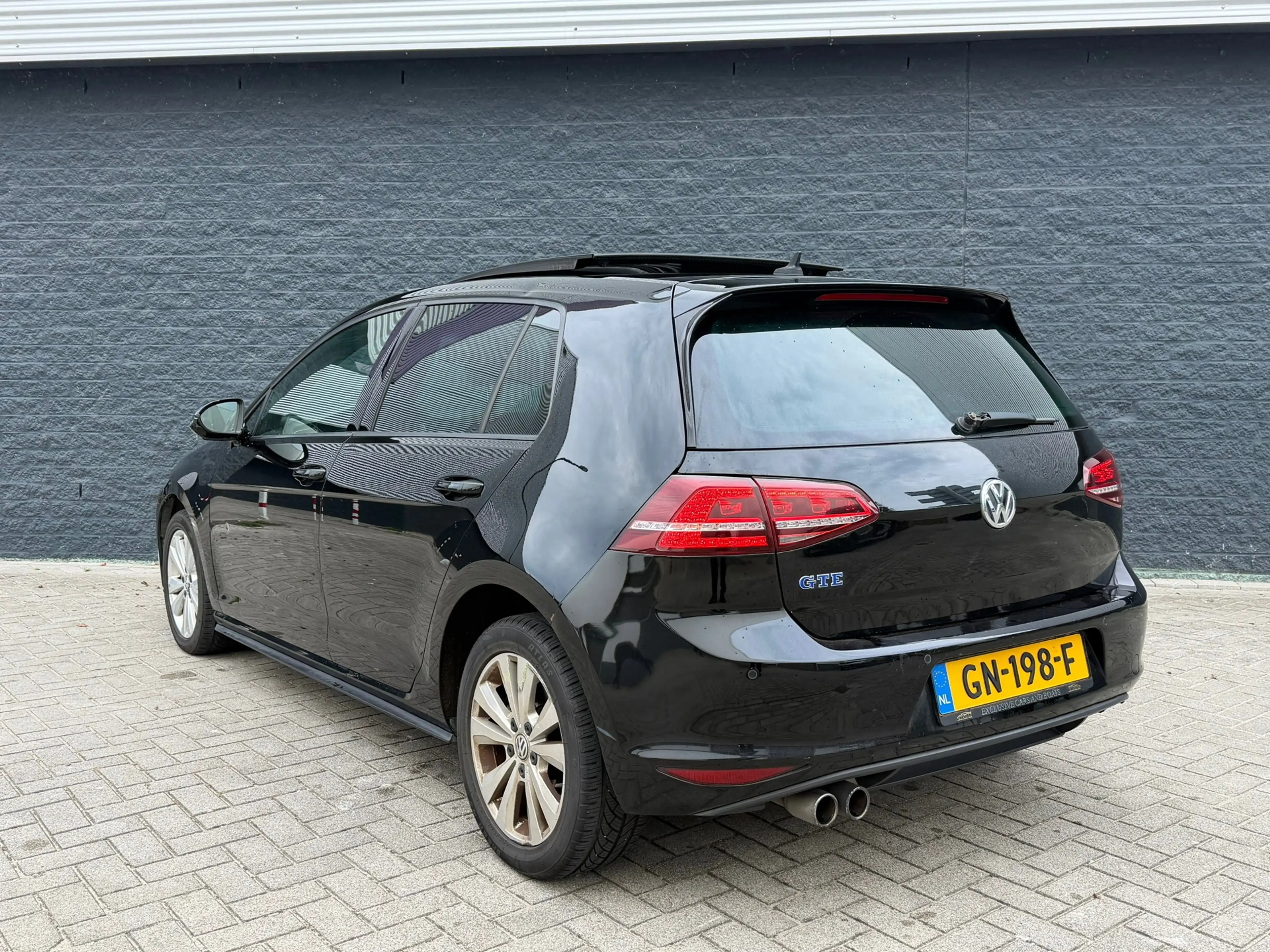 Volkswagen Golf GTE 1.4 TSI PANO/DSG/LEER — photo 5