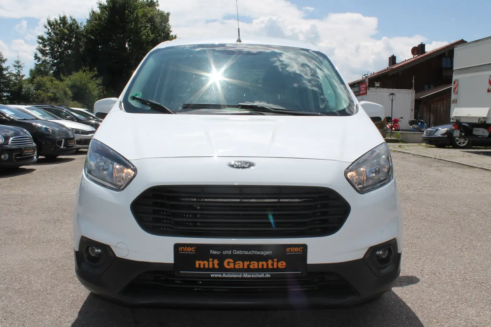 Ford Transit Courier 1,0 EcoBoost KLIMA 5-SITZER I.HAND Weiß - 2