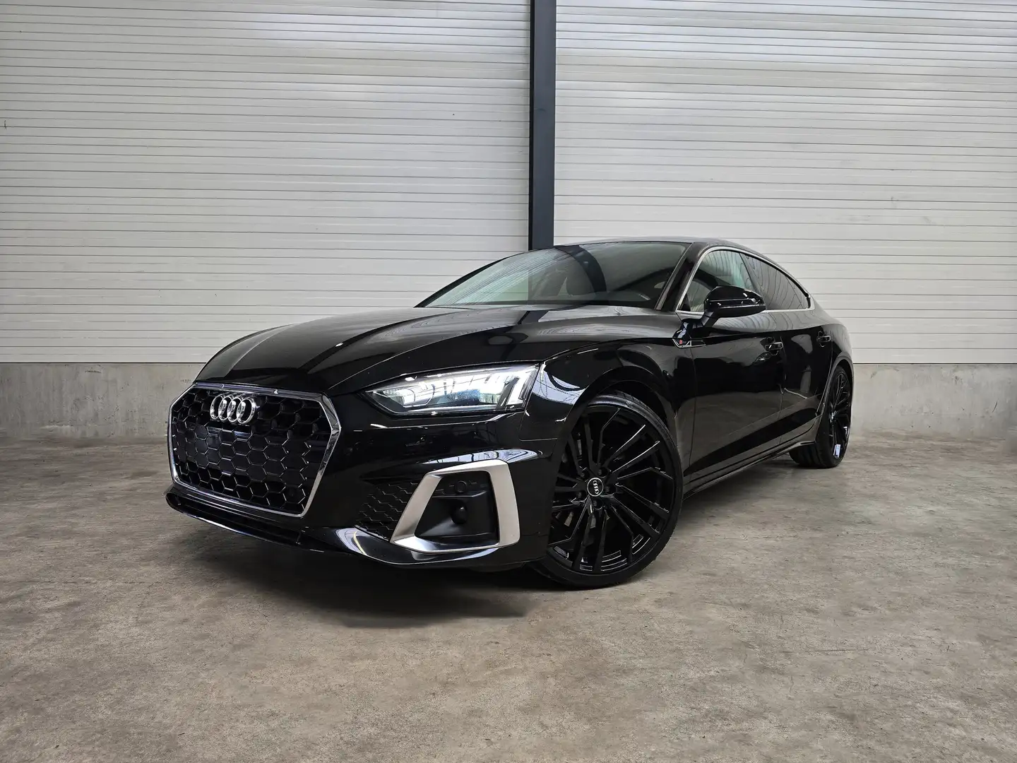 Audi A5 ✖️ AUTO | S-LINE | 20’RS5 | FULL BLACK✔️ Zwart - 1