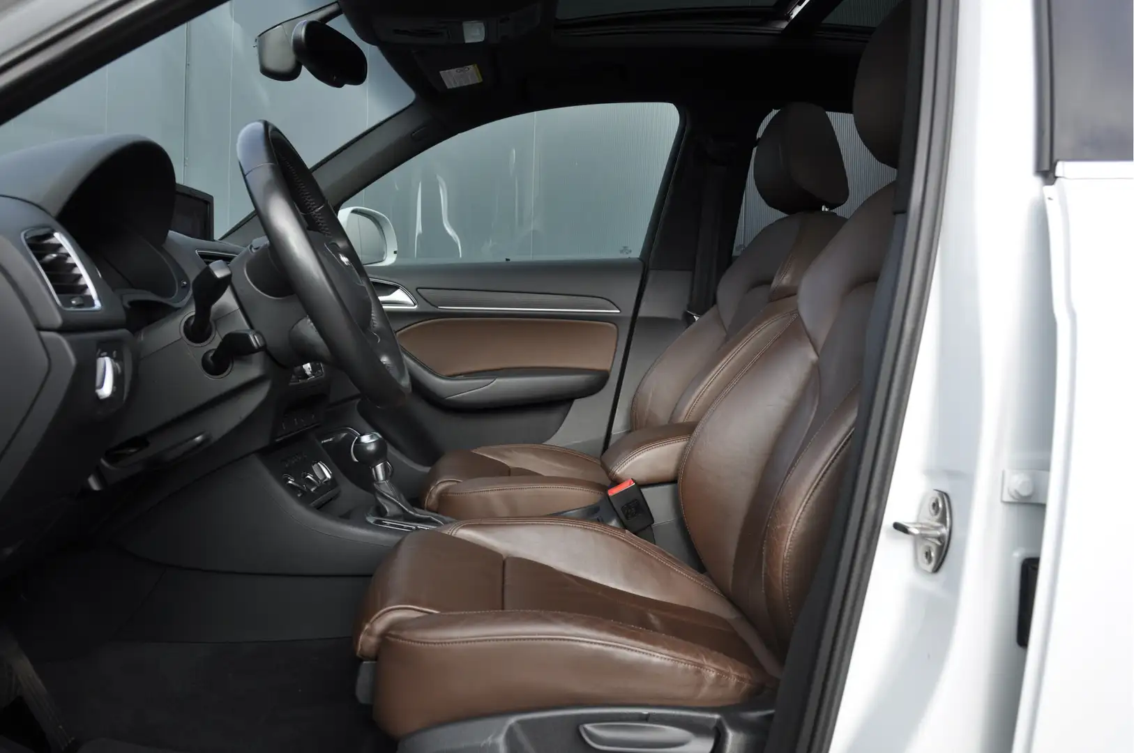 Audi Q3 2.0 TFSI quattro Pro Line Wit - 2