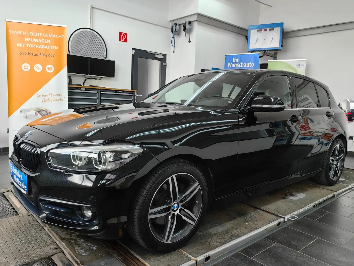 BMW 125 i Edition Sport Line Shadow*Navi-Prof*8fach*LED Schwarz - 2