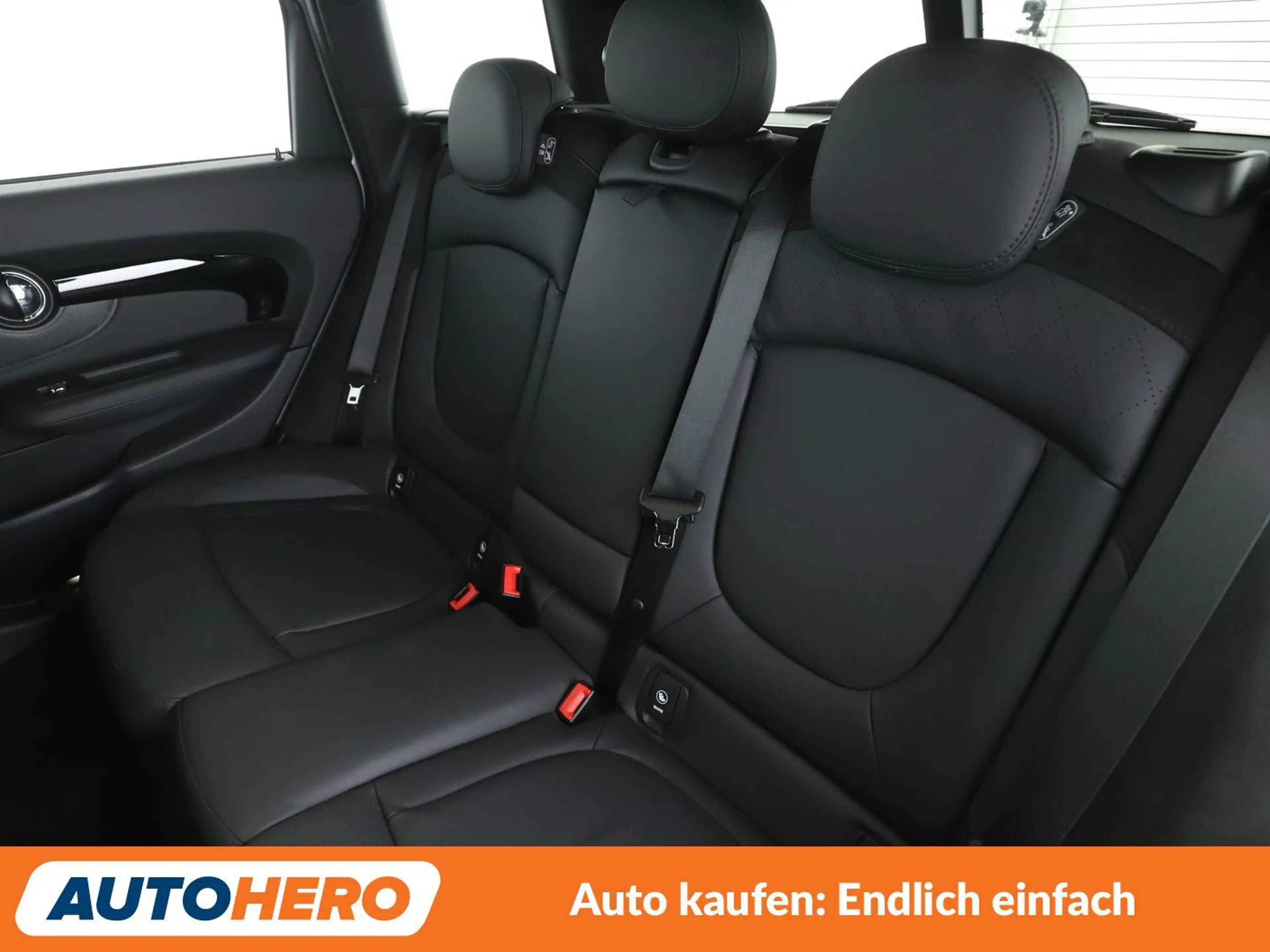 MINI Cooper D Clubman Cooper D Classic Trim Aut.*LED*NAVI*TEMPO*CAM*SHZ* — photo 14