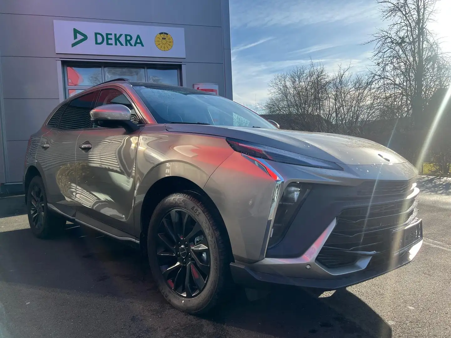 DFSK Forthing 5 Forthing 5 EVO 1,5 l Turbo DVVT-GDI Grau - 2