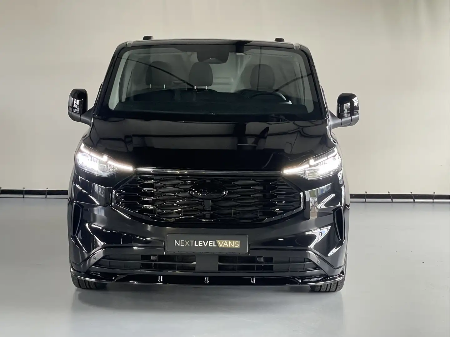Ford Transit Custom 320 2.0 TDCI L2H1 170PK NEXT LEVEL EDITION Automaa Schwarz - 2