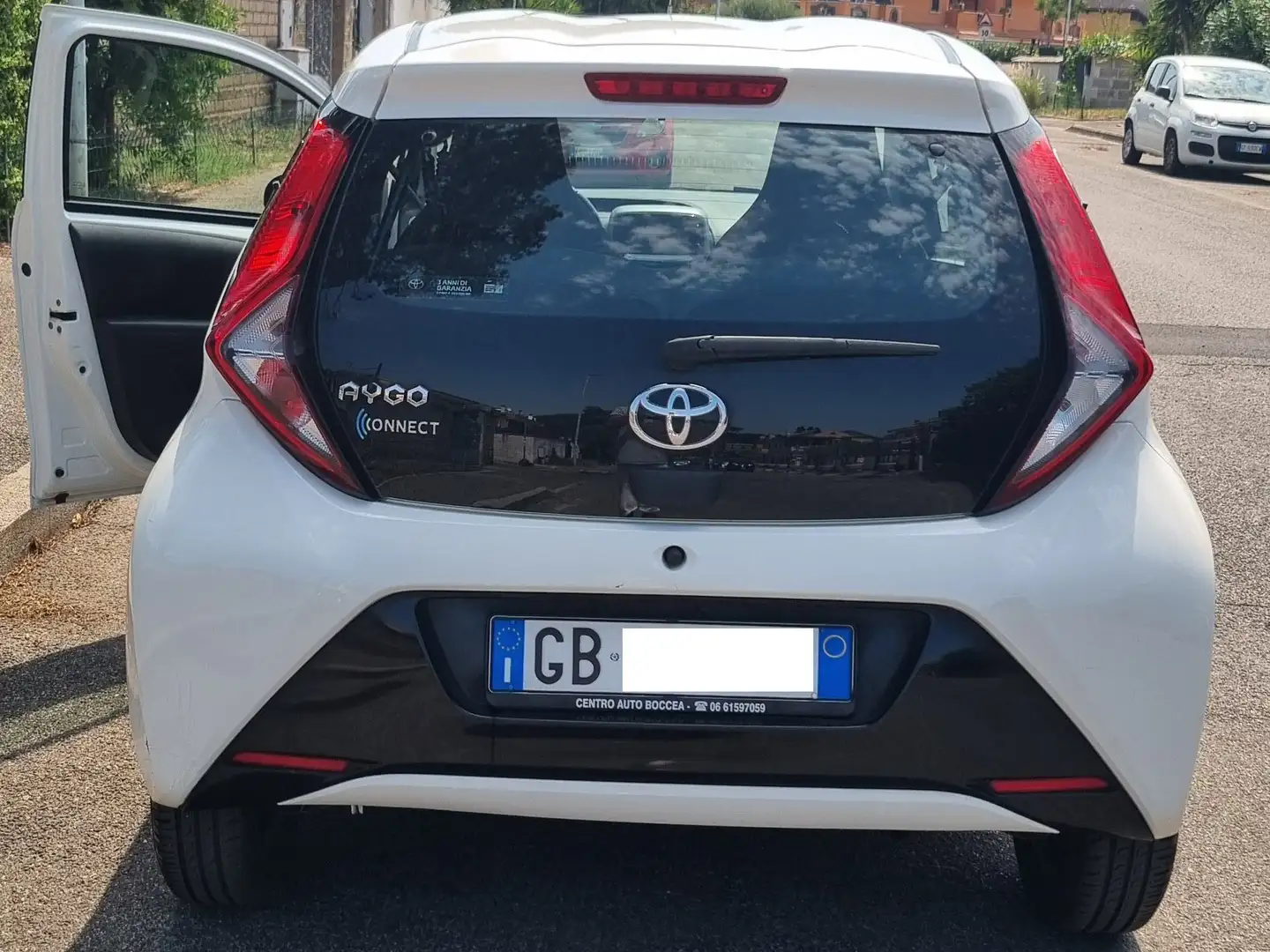 Toyota Aygo Aygo II 2018 5p 5p 1.0 x-clusiv m-mt 72cv - 1