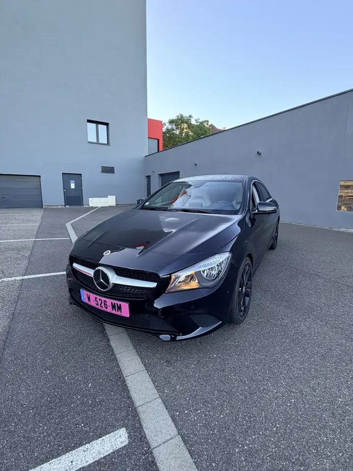 Mercedes-Benz CLA 200