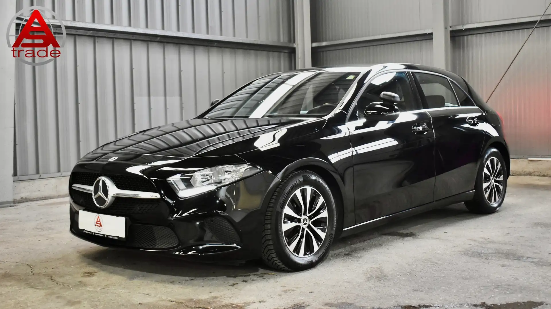 Mercedes-Benz A 180 A 180d*FahrschuleAuto* Schwarz - 1