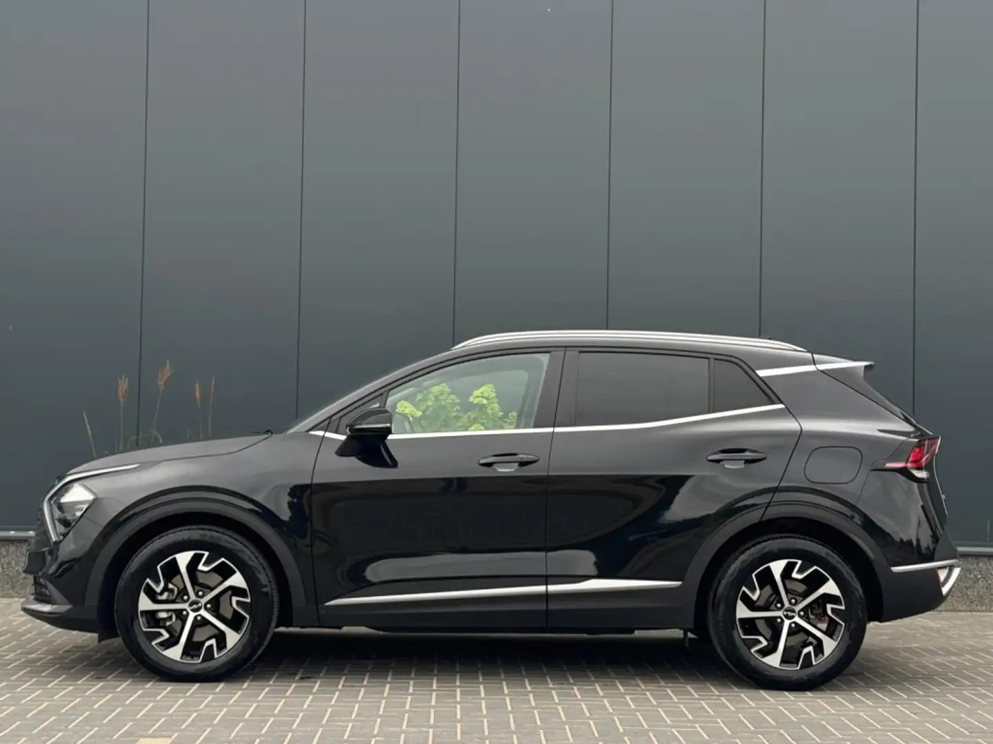 Kia Sportage 1.6 T-GDi Hyb.Dyn.L. M23 NAVI CAMERA PDC CLIMATE S Noir - 2