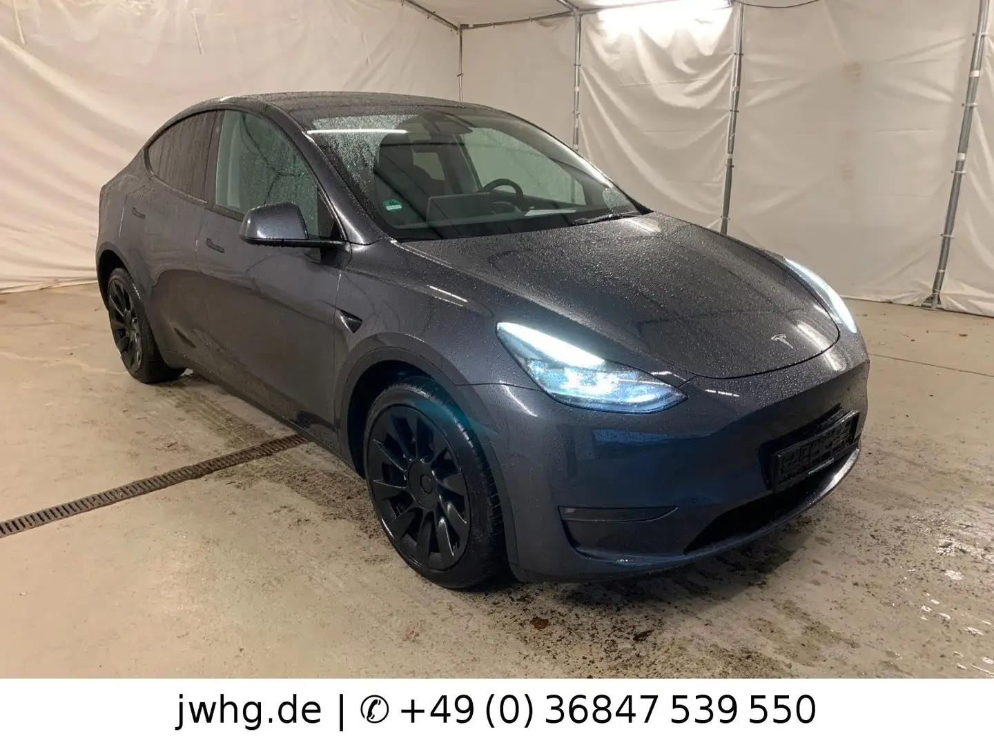 Tesla Model Y Dual AWD Autopilot3 Pano Wärmepumpe 4xSH Grau - 2