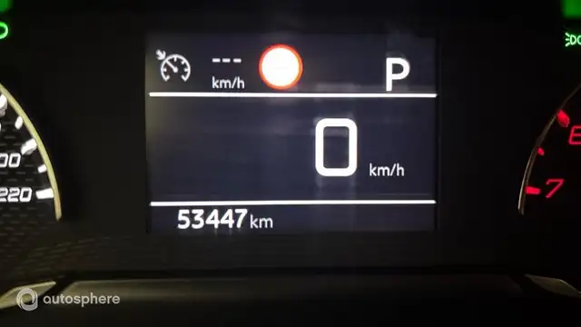 Peugeot 2008 view 9