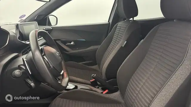 Peugeot 2008 view 12