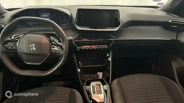 Peugeot 2008 view 11