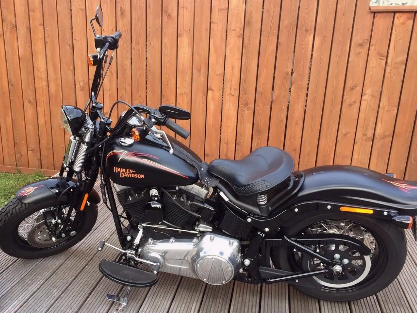 Harley-Davidson Softail Cross Bones Negro - 1
