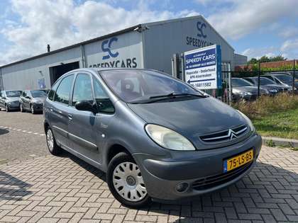 Citroen Xsara Picasso 1.8i-16V Différence Airco Cruise Trekhaak