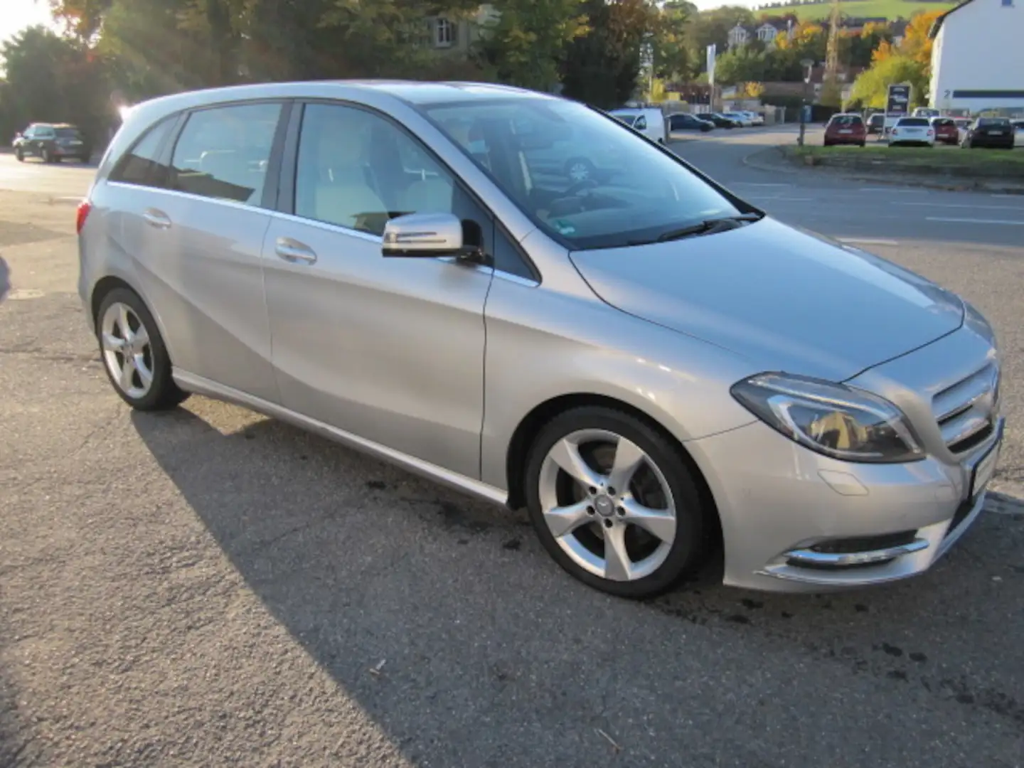 Mercedes-Benz B 250 ~ Automatik ~ Silber - 2