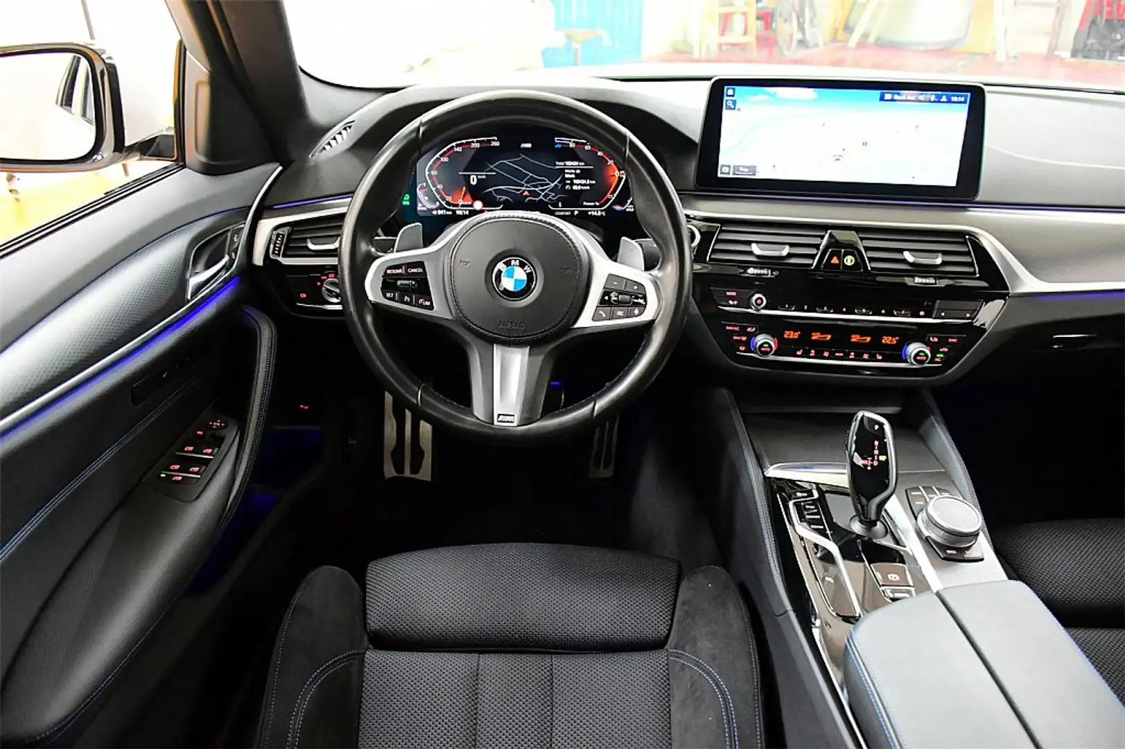 BMW 520 d xDrive 48 V Aut. Wit - 2