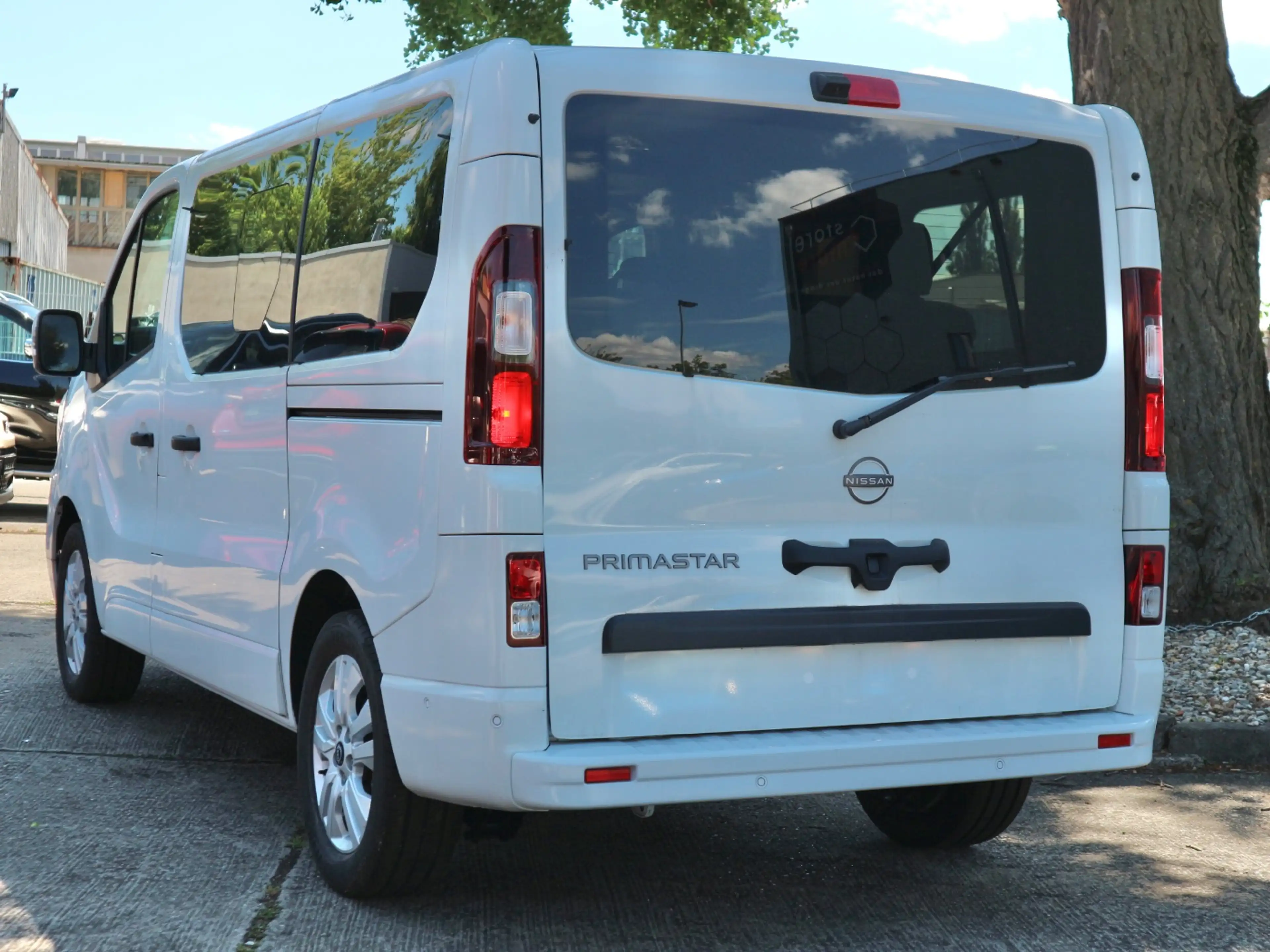 Nissan Primastar Kombi9 L1H1 2,8t dCi170 9AT TEKNA LM — photo 5