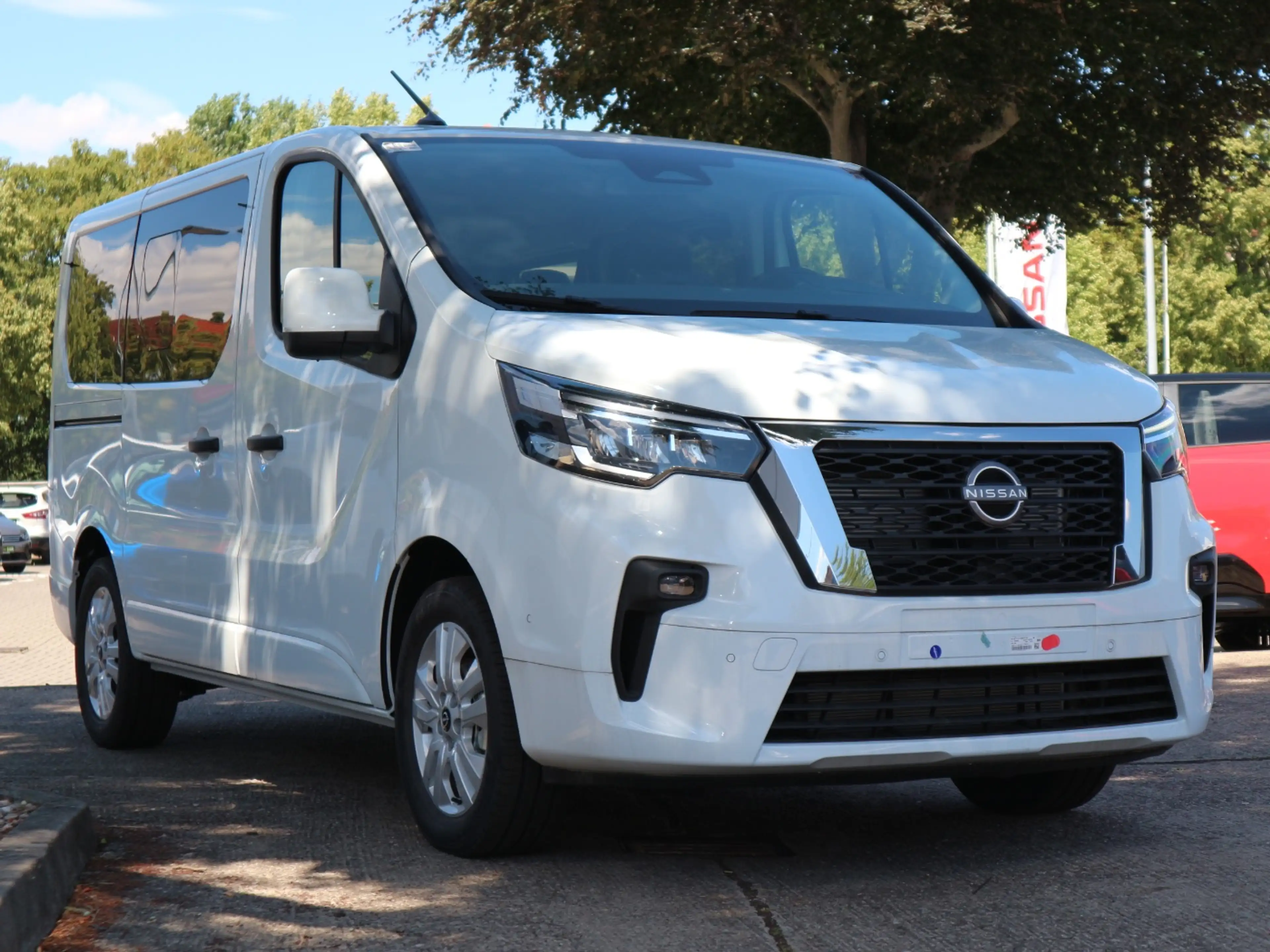 Nissan Primastar Kombi9 L1H1 2,8t dCi170 9AT TEKNA LM — photo 4