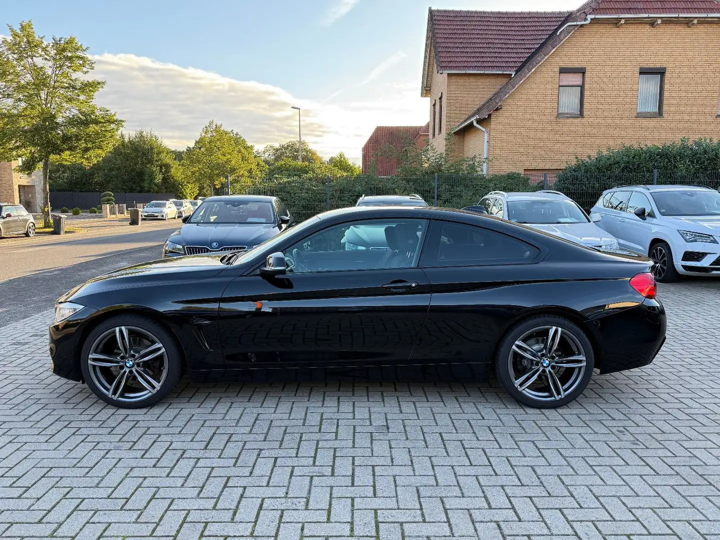 BMW 420 d Coupe, M Paket, Aut., Bremse neu, Xenon Noir - 2