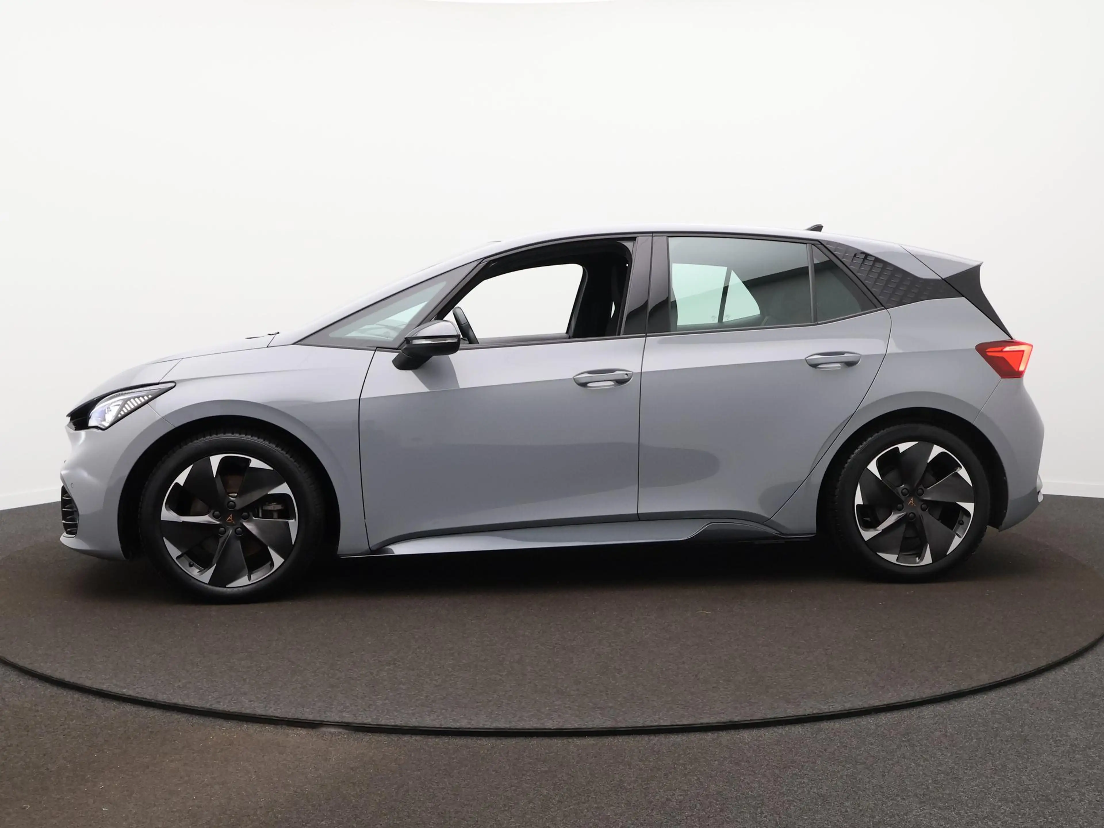 CUPRA Born Adrenaline 62 kWh Apple Carplay/Android Auto - Cam — photo 9