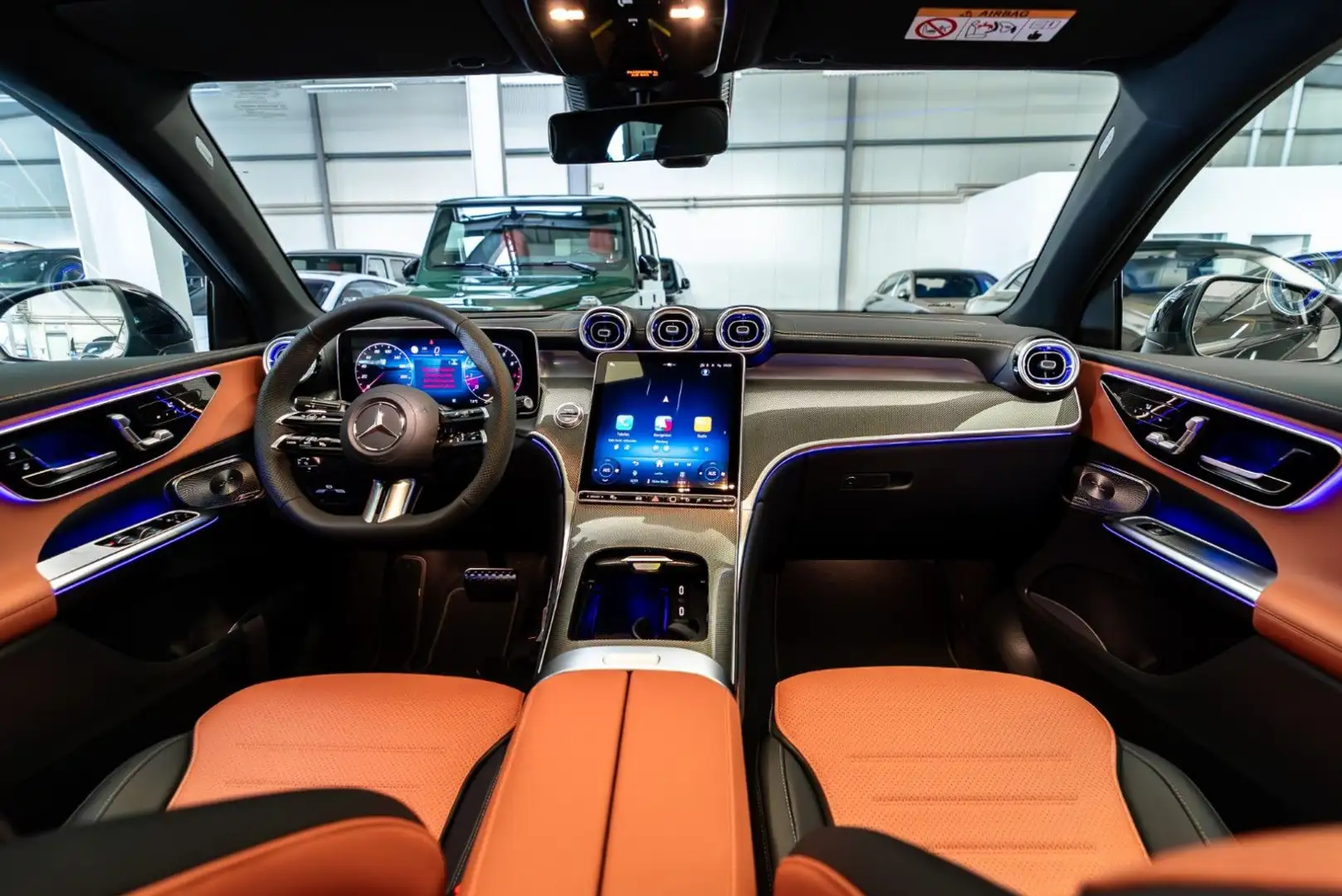 Mercedes-Benz GLC 300 Coupe 4M  / Premium + / Full / Mod. 2026 Schwarz - 2