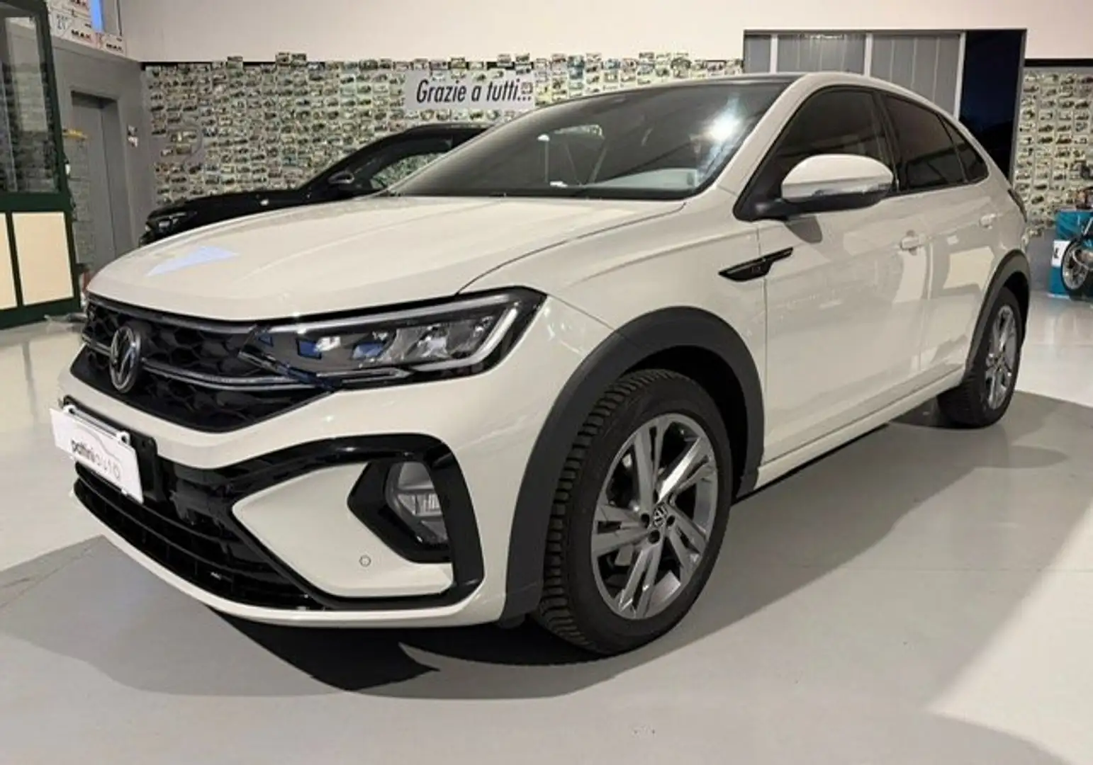 Volkswagen Taigo 1.0 tsi R-Line 110cv dsg Grigio - 1