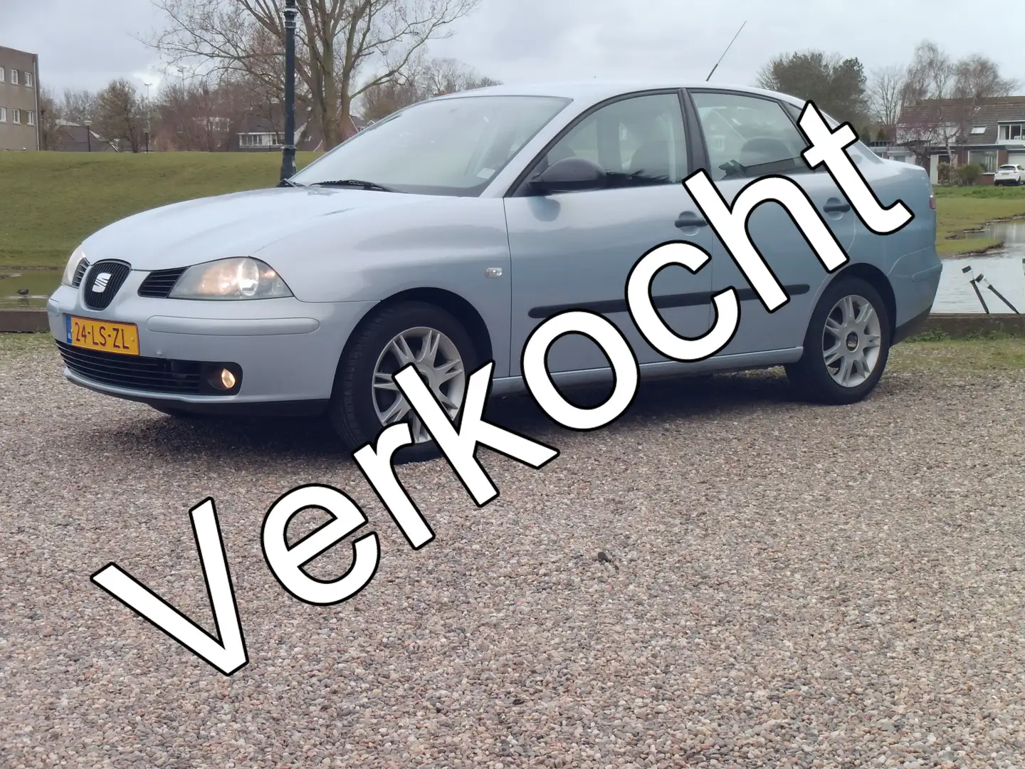 SEAT Cordoba 1.4-16V Sport - Airco Hemelvaartsdag geopend van 0 Blau - 1