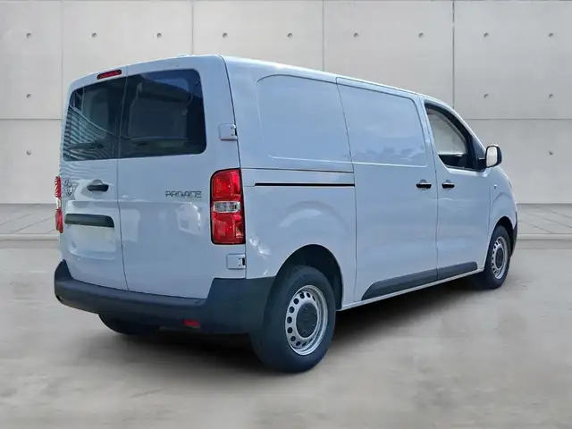 Toyota Proace view 2