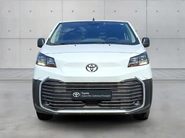 Toyota Proace view 6
