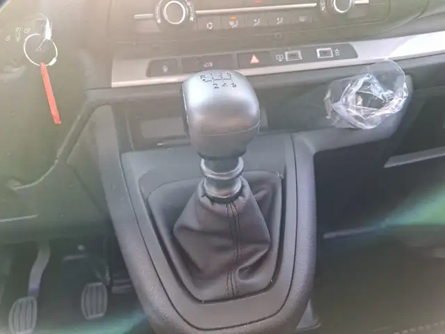 Toyota Proace view 15