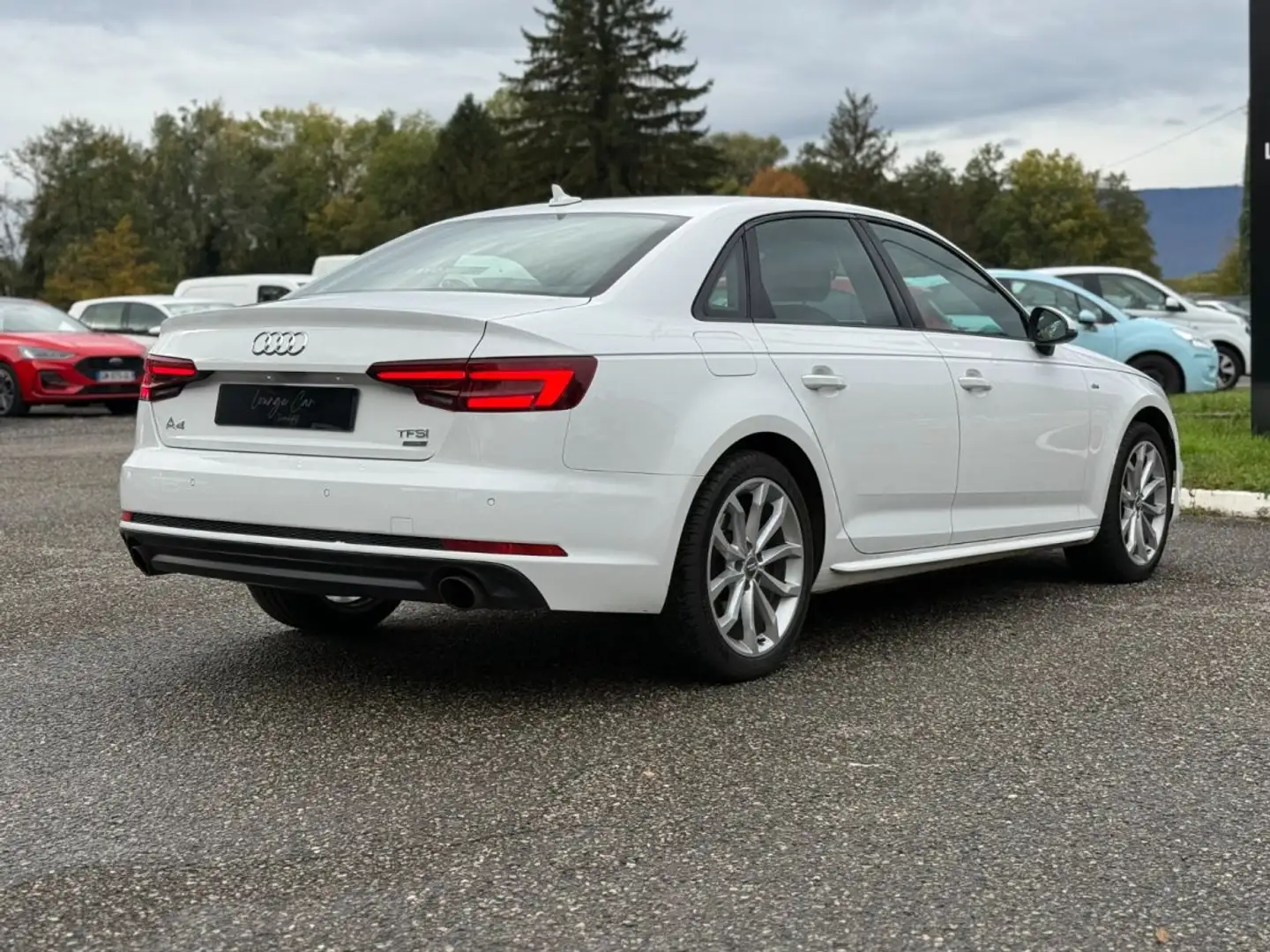 Audi A4 40 TFSI 190 S tronic 7 S-line - Apple Carplay - Black Pack - Sièges Chauffants Wit - 2