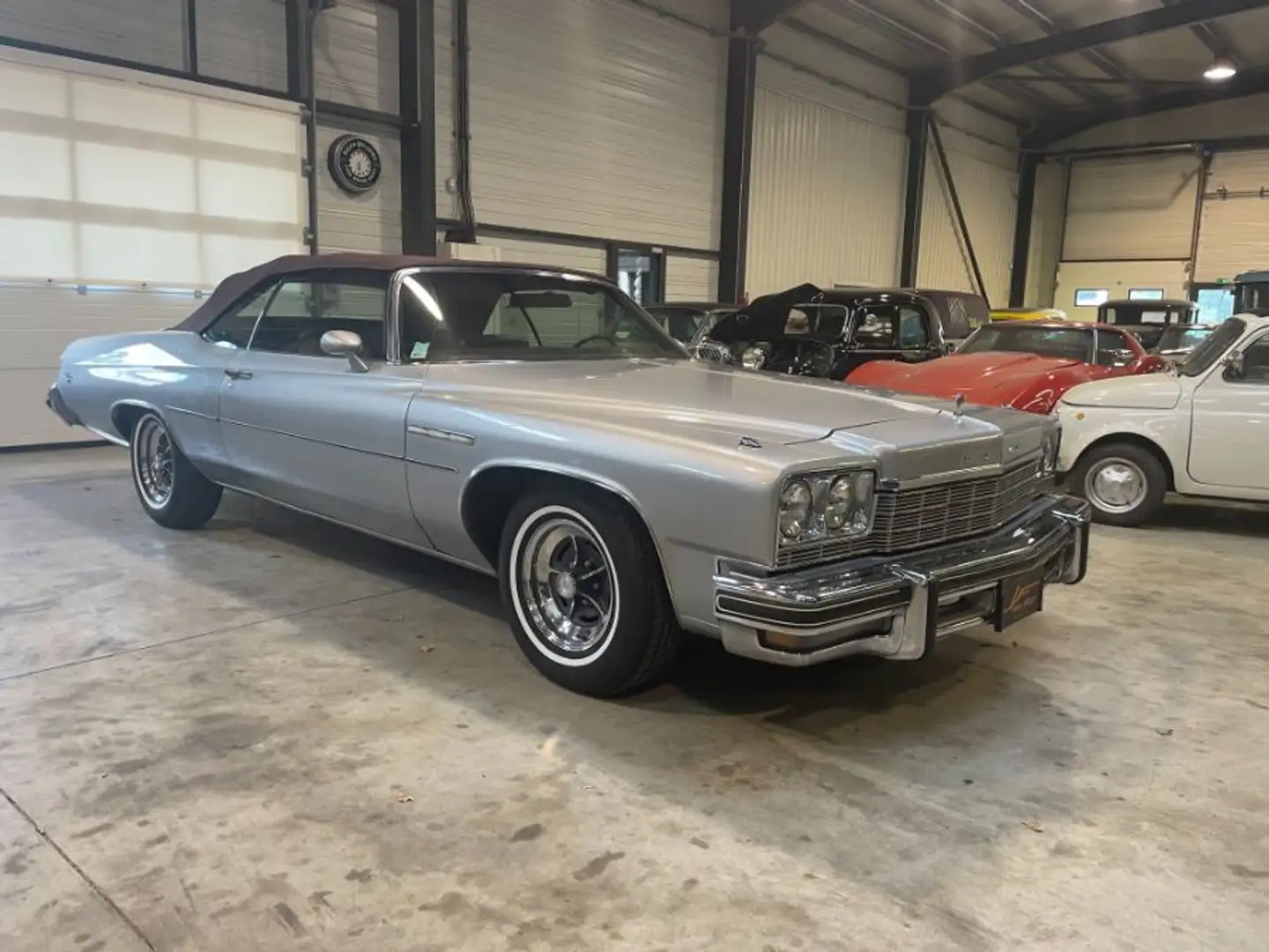 Buick Le Sabre CONVERTIBLE 455 CU Gri - 2