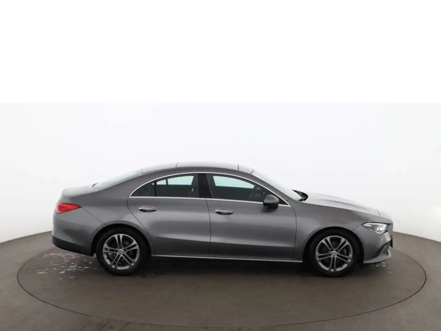 Mercedes-Benz CLA 180 d Aut LED SKY LEDER NAVI ASSIST R-CAM Grau - 2