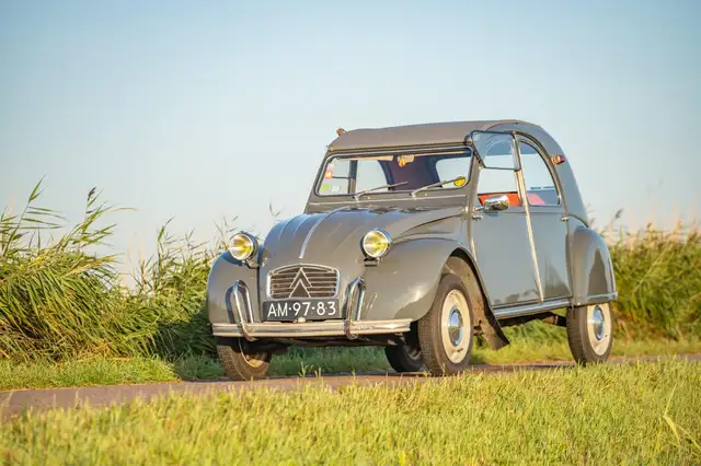 Citroen 2CV AZAM