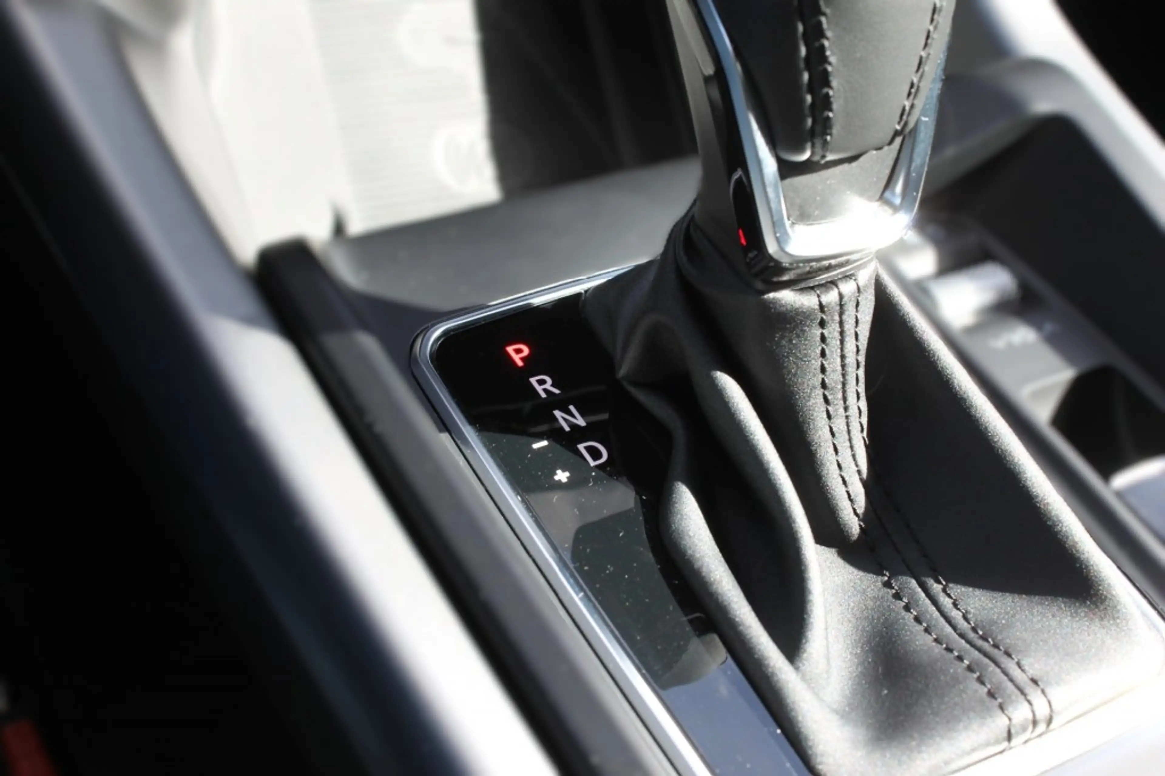 Alfa Romeo Tonale 1.5T HYBRID VELOCE / 360 Camera / Alcantara / 19 I — photo 21