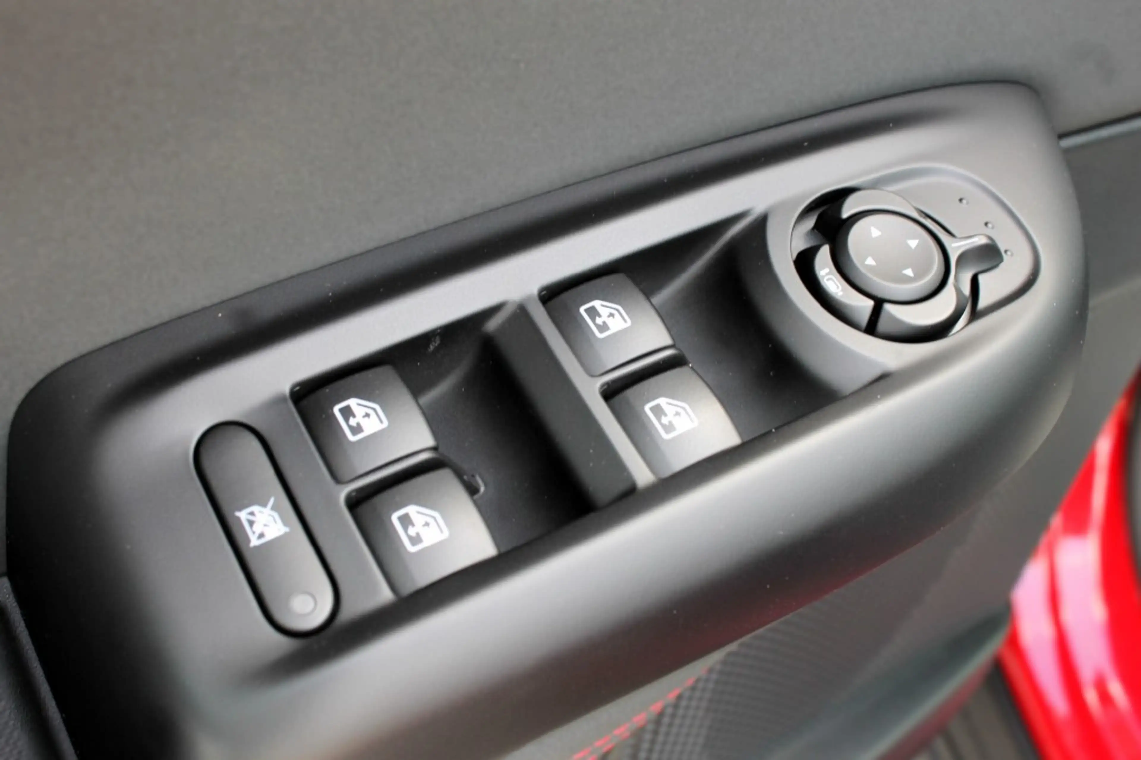 Alfa Romeo Tonale 1.5T HYBRID VELOCE / 360 Camera / Alcantara / 19 I — photo 11