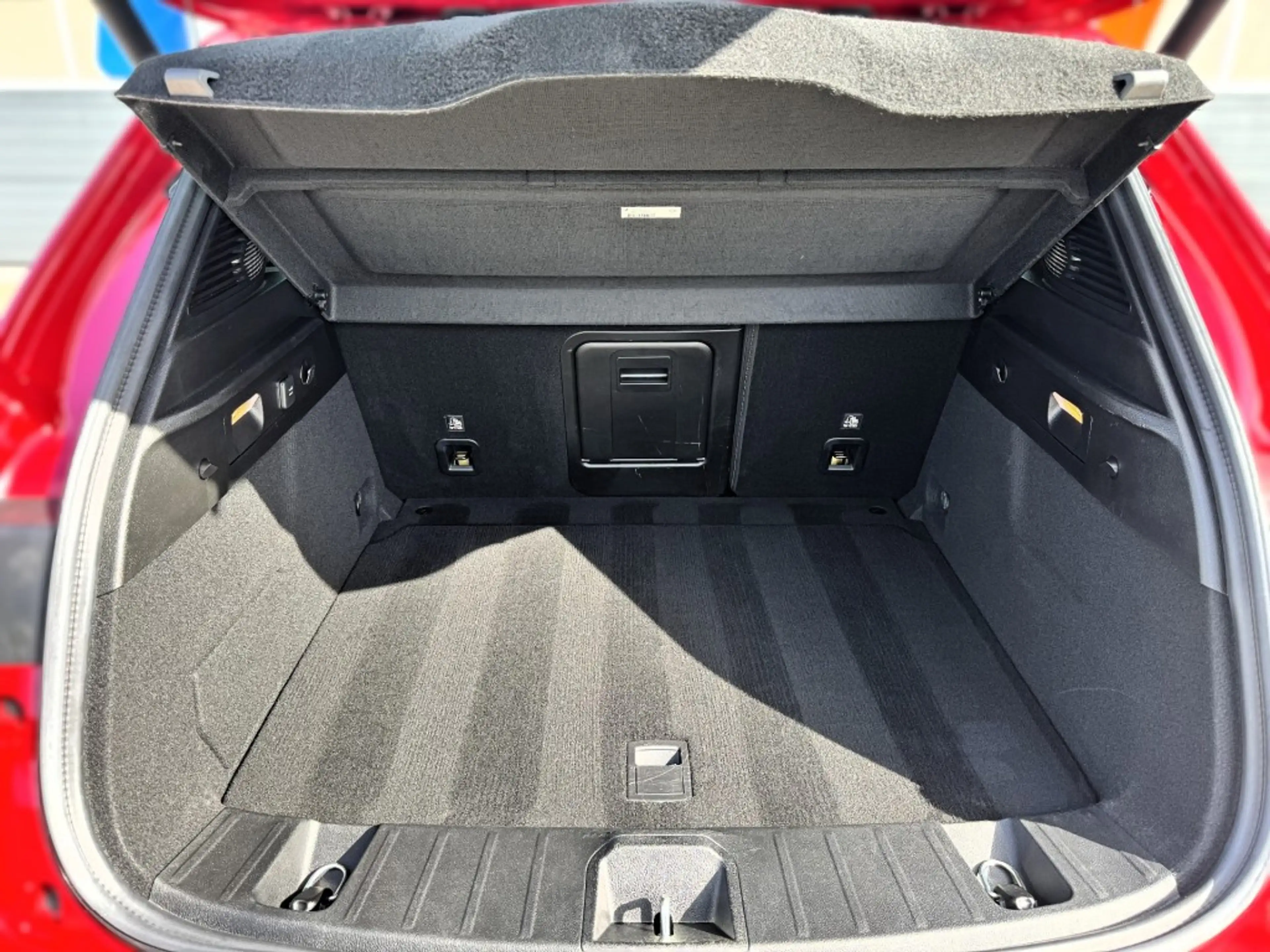 Alfa Romeo Tonale 1.5T HYBRID VELOCE / 360 Camera / Alcantara / 19 I — photo 32