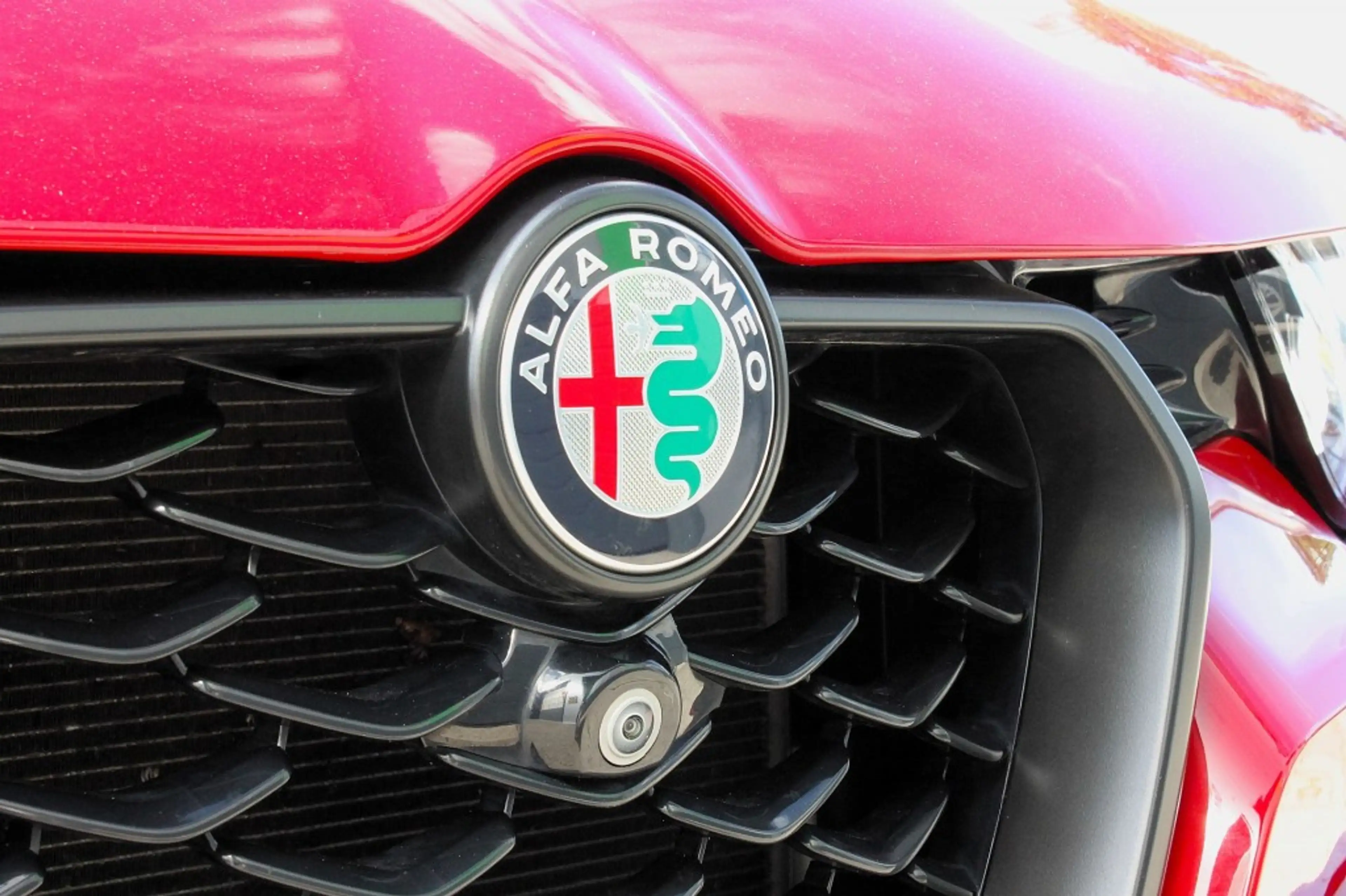 Alfa Romeo Tonale 1.5T HYBRID VELOCE / 360 Camera / Alcantara / 19 I — photo 35