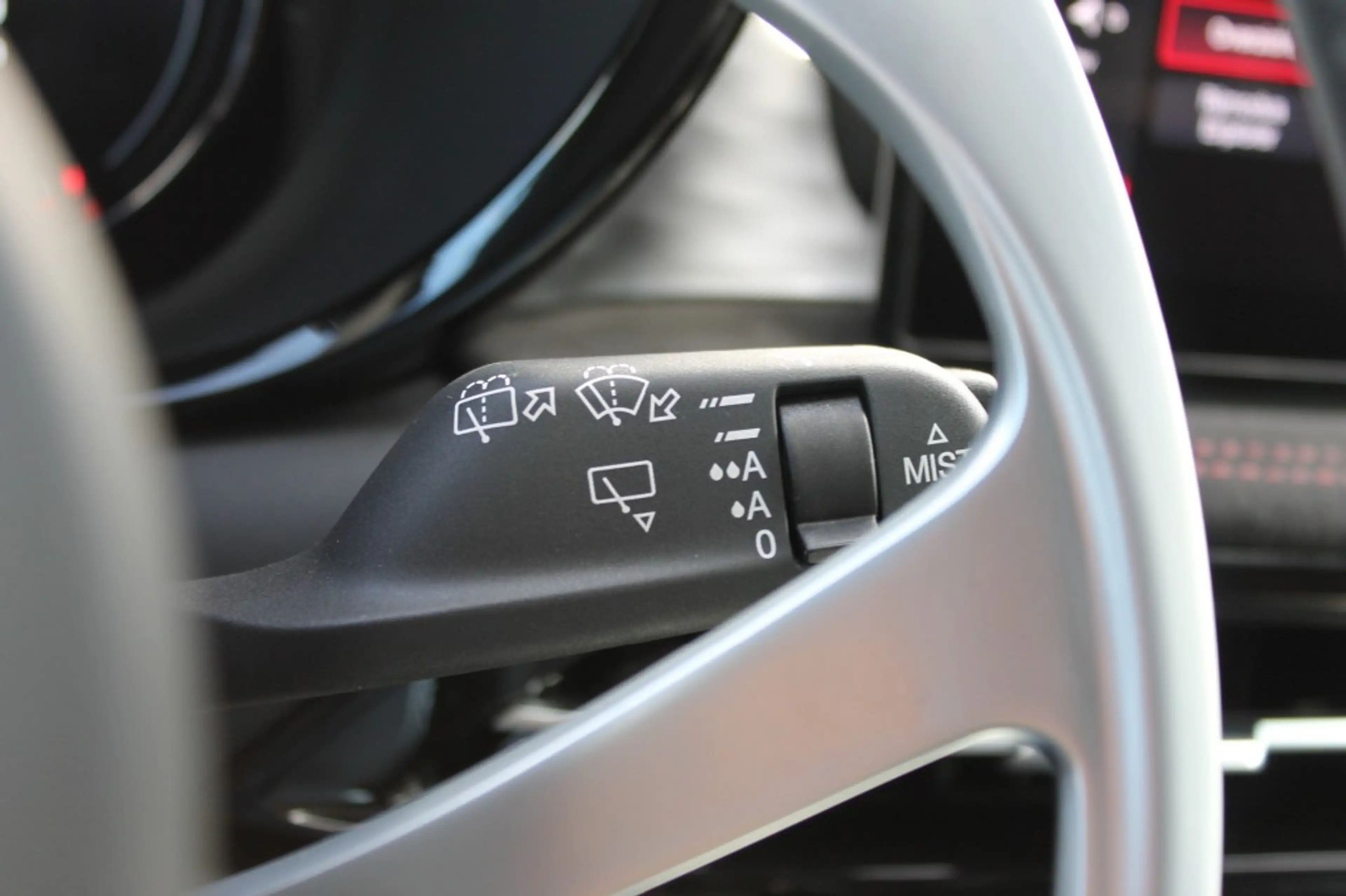 Alfa Romeo Tonale 1.5T HYBRID VELOCE / 360 Camera / Alcantara / 19 I — photo 24
