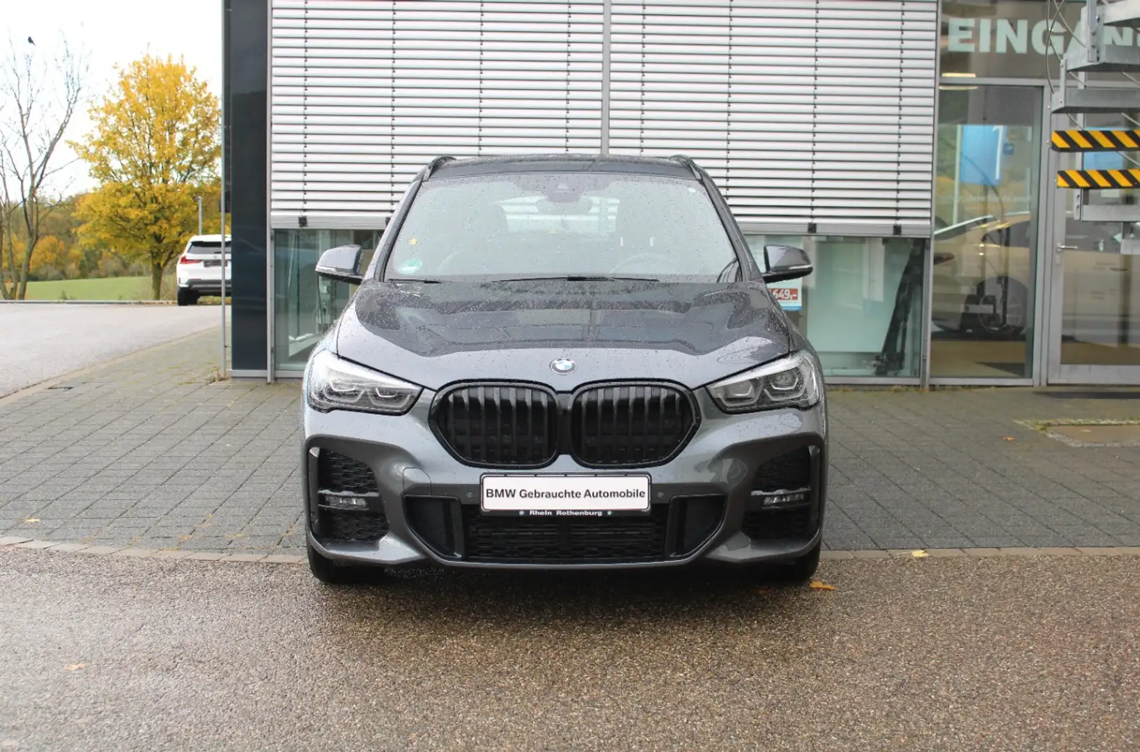BMW X1 sDrive20i M Sport Navi LED SH Tempo PDC DAB Gris - 2