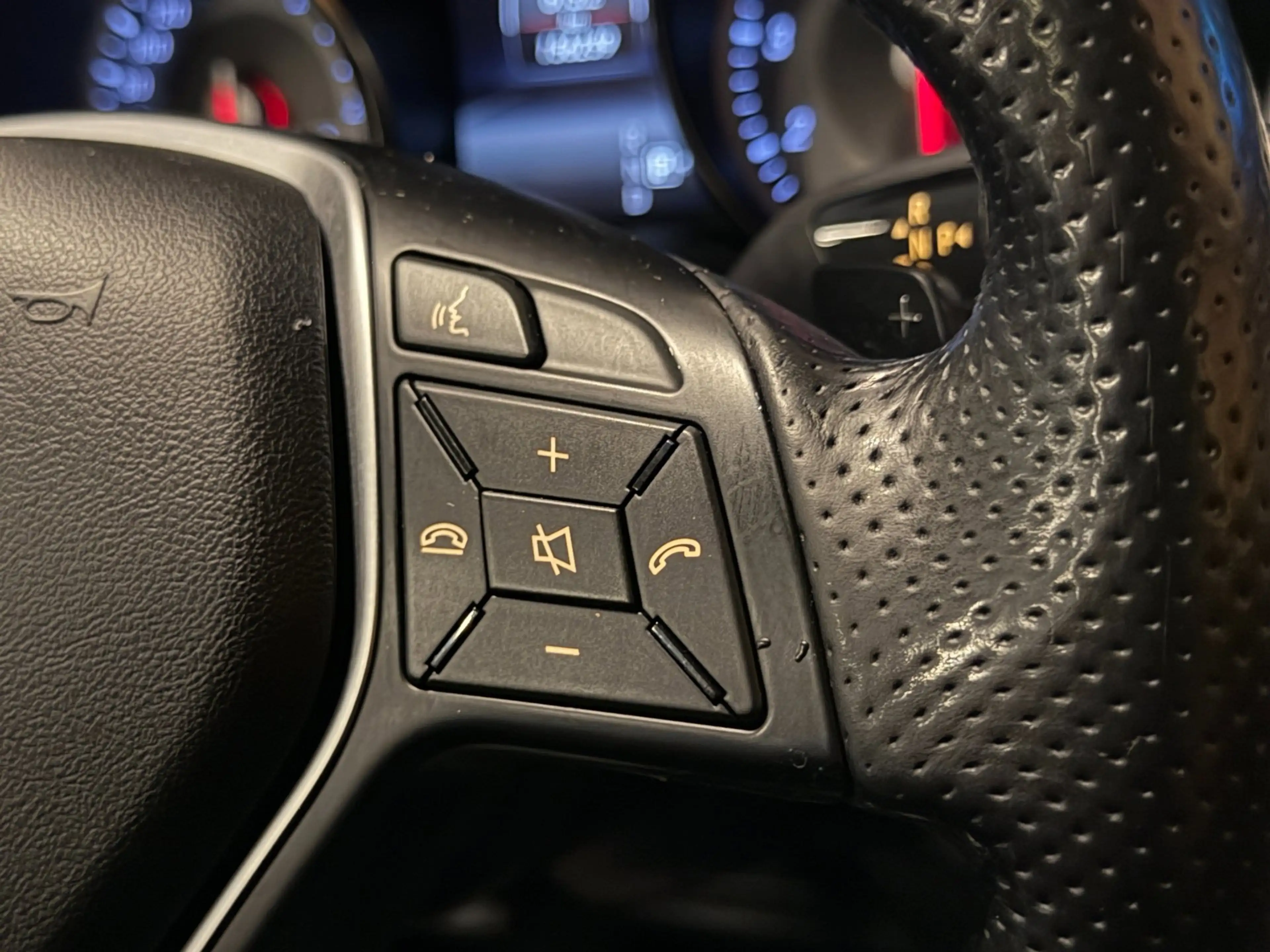 Mercedes-Benz GLA 250 4Matic Aut Panodak Leer Camera — photo 25