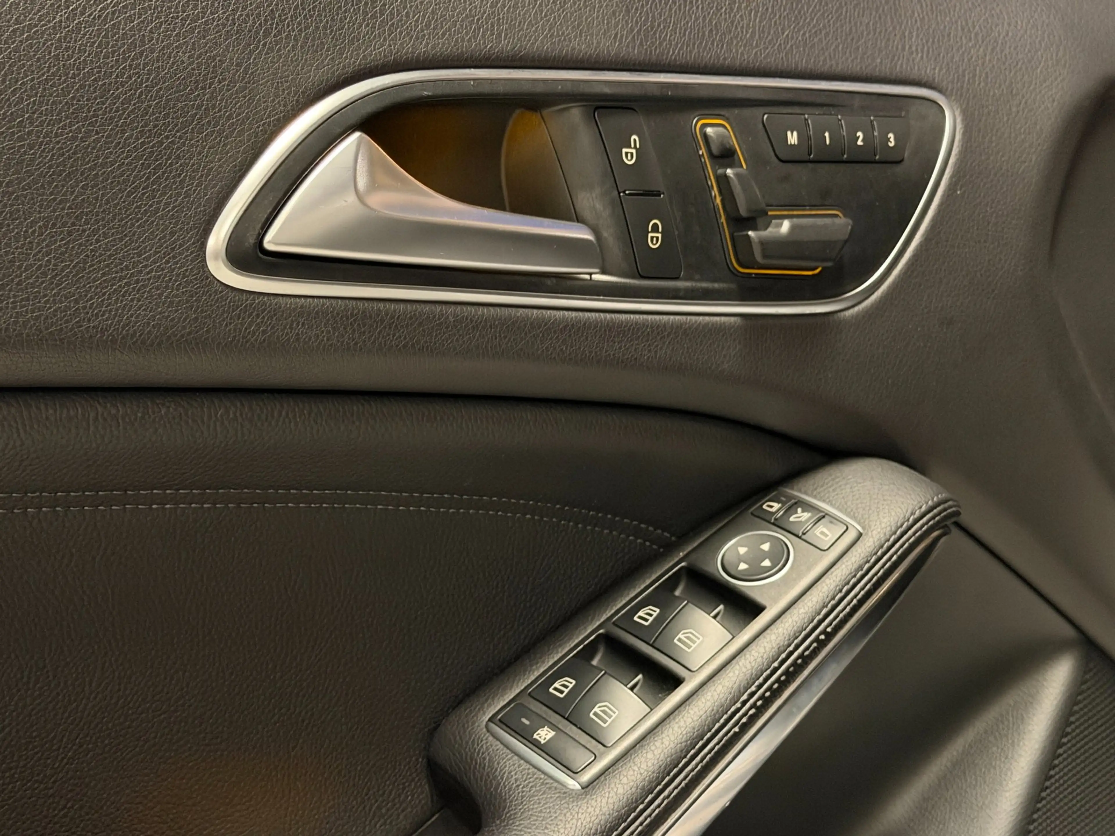 Mercedes-Benz GLA 250 4Matic Aut Panodak Leer Camera — photo 33