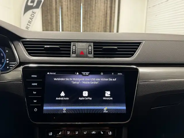 Skoda Superb view 27