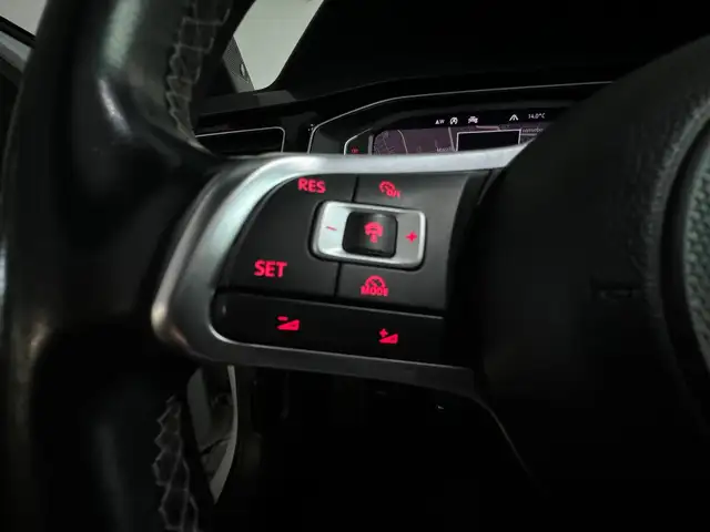Volkswagen Polo view 12