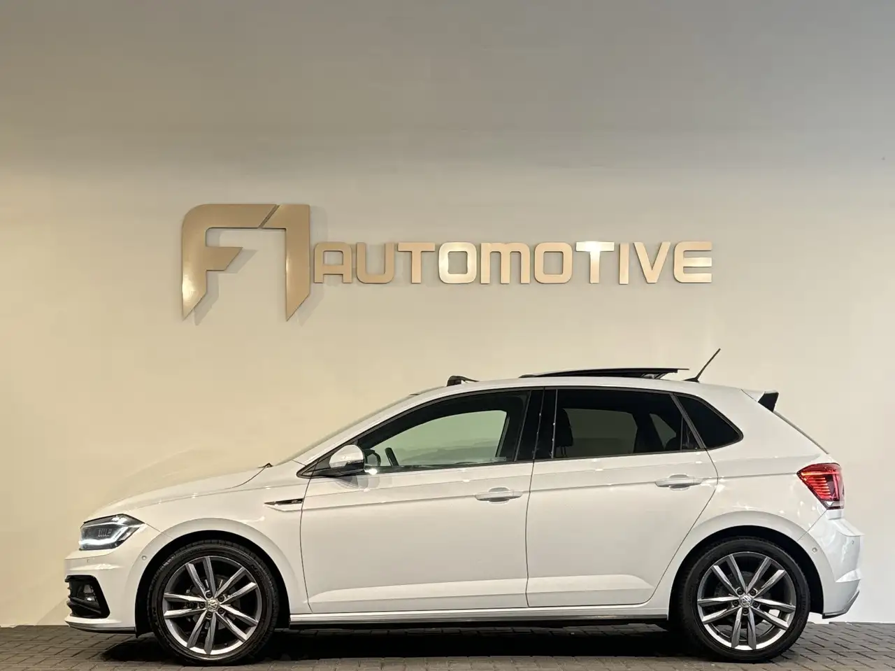 Volkswagen Polo 1.0 TSI Highline R Pano Beats Camera Keyless ACC L, миниатюра 7